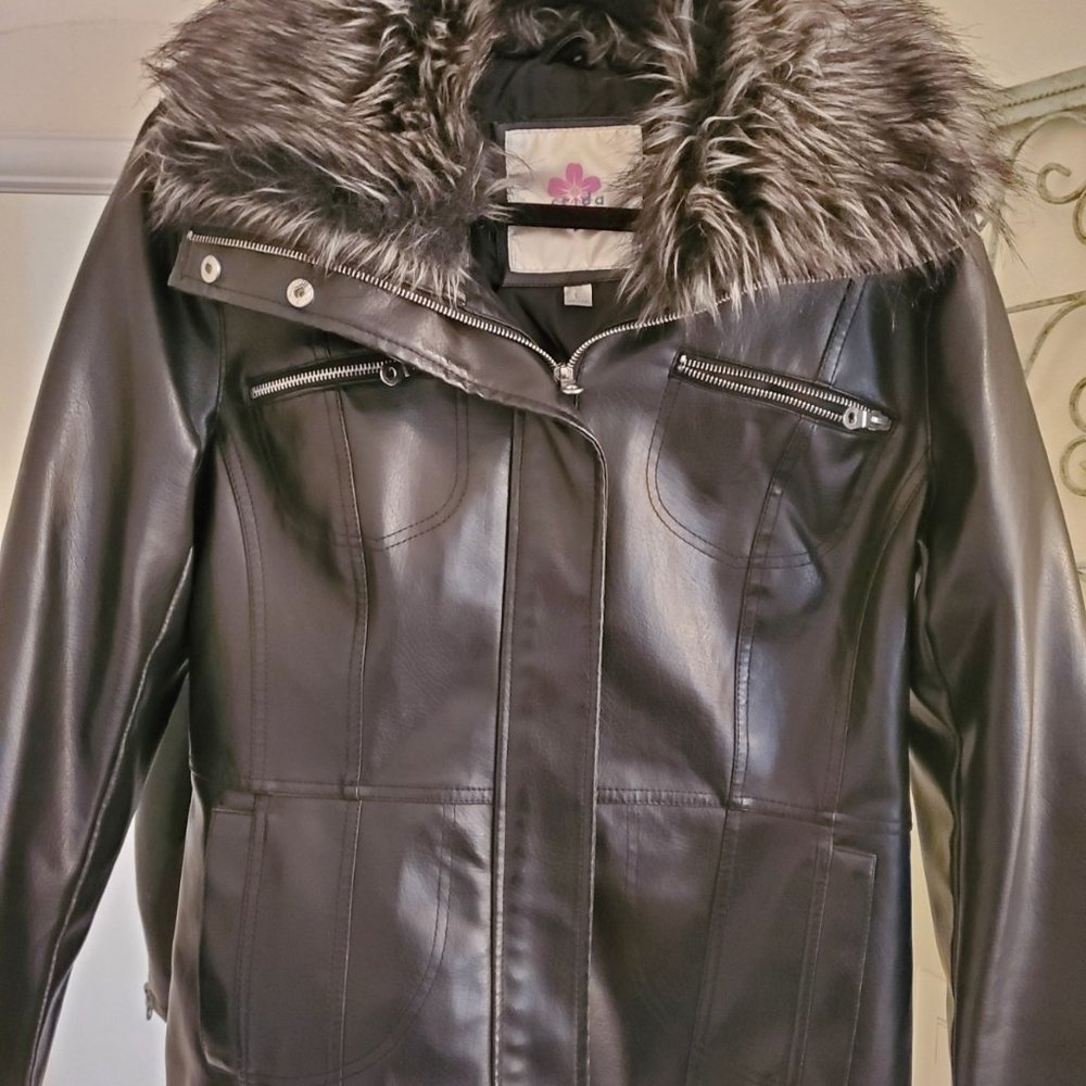 ladies faux leather biker style jacket size L